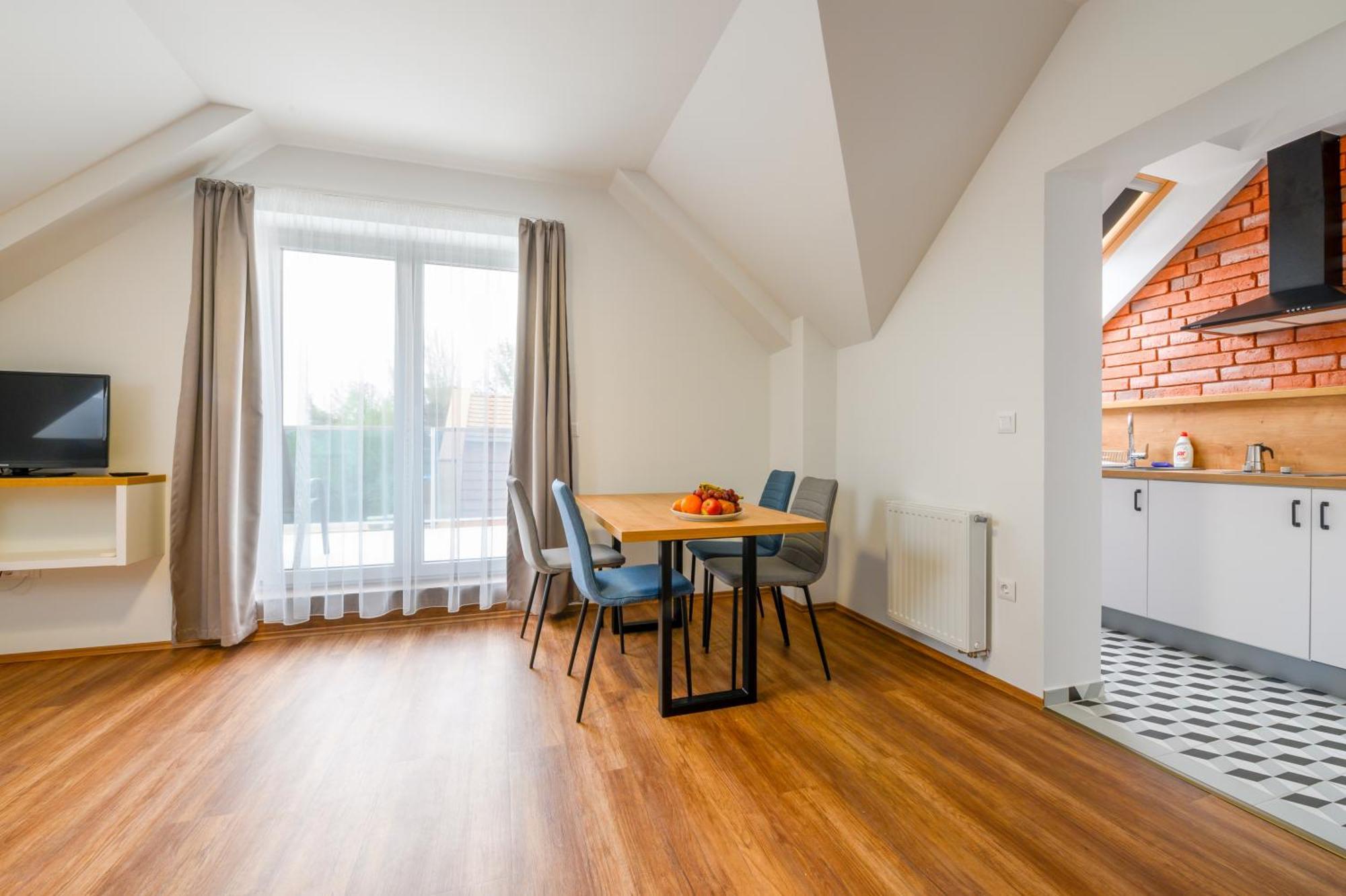 Berill Suites ชาร์วาร์ ภายนอก รูปภาพ