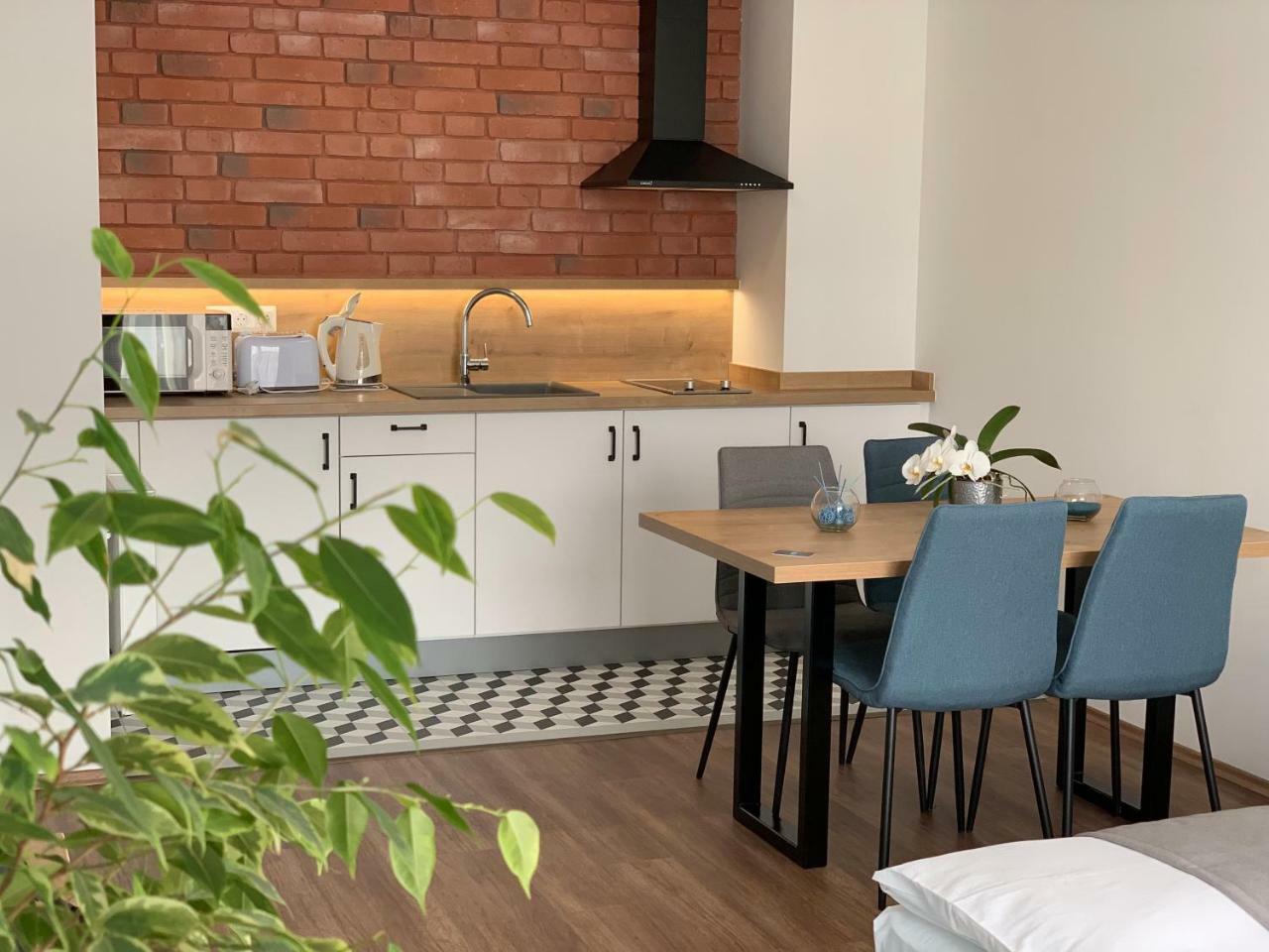 Berill Suites ชาร์วาร์ ภายนอก รูปภาพ
