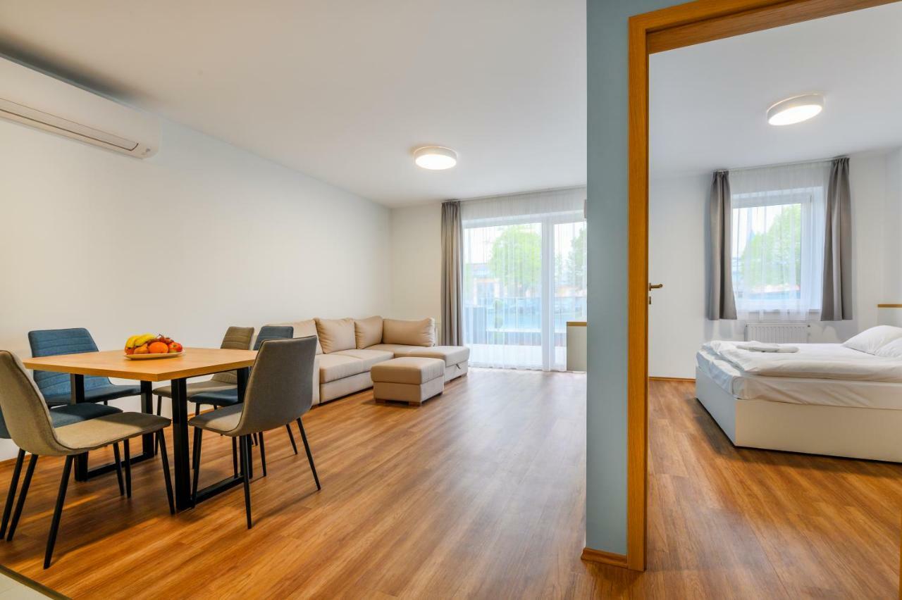 Berill Suites ชาร์วาร์ ภายนอก รูปภาพ