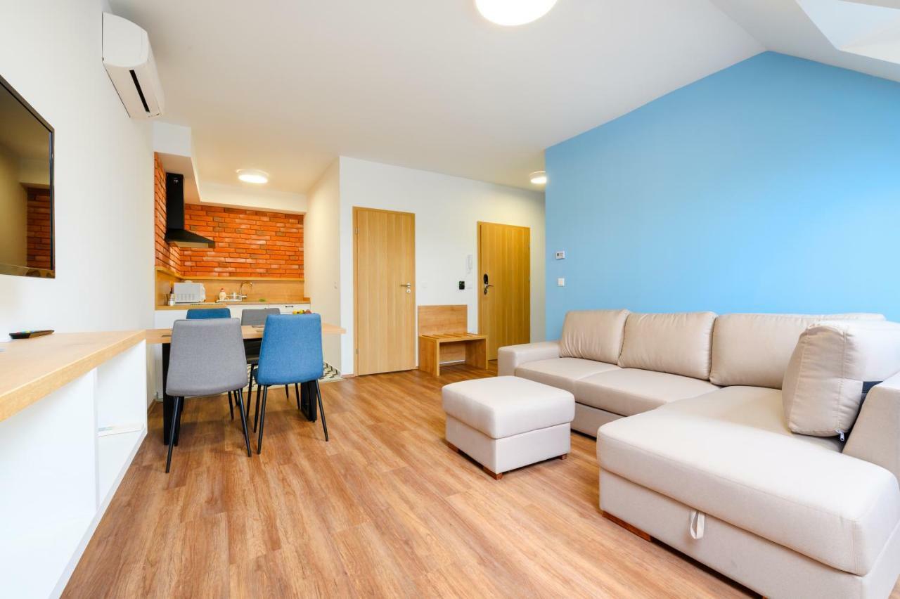 Berill Suites ชาร์วาร์ ภายนอก รูปภาพ