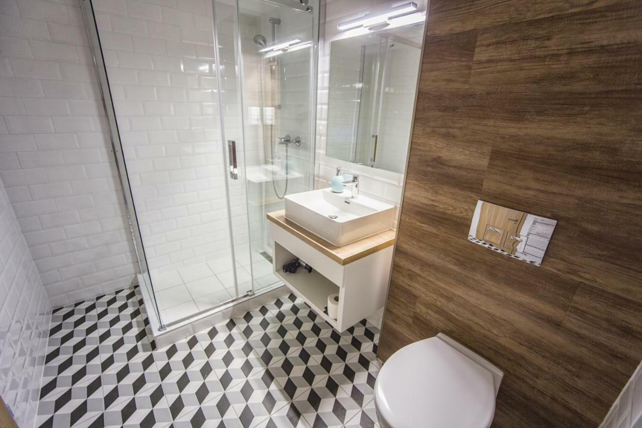 Berill Suites ชาร์วาร์ ภายนอก รูปภาพ
