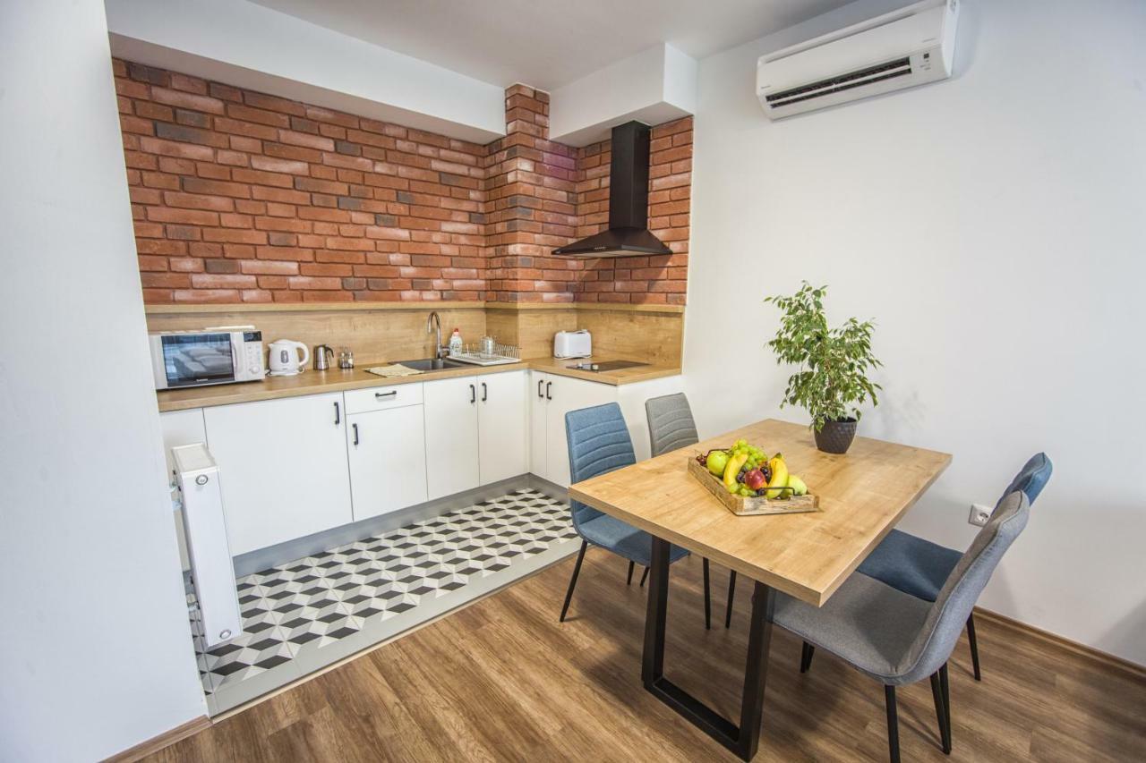 Berill Suites ชาร์วาร์ ภายนอก รูปภาพ